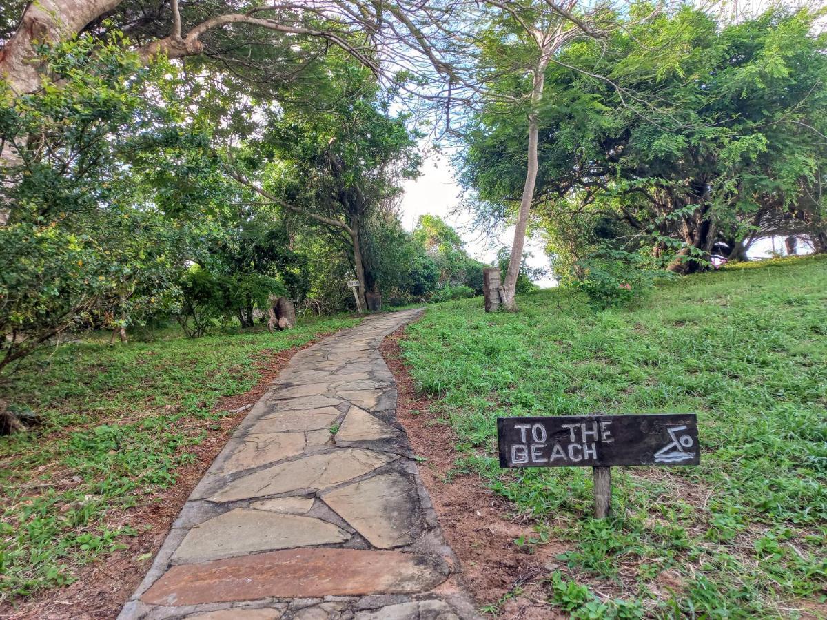 Watamu Beach Cottages B&B Экстерьер фото