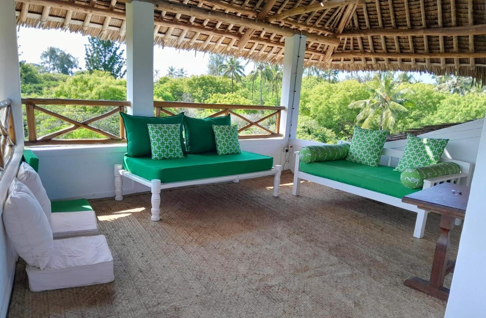 Watamu Beach Cottages B&B Экстерьер фото