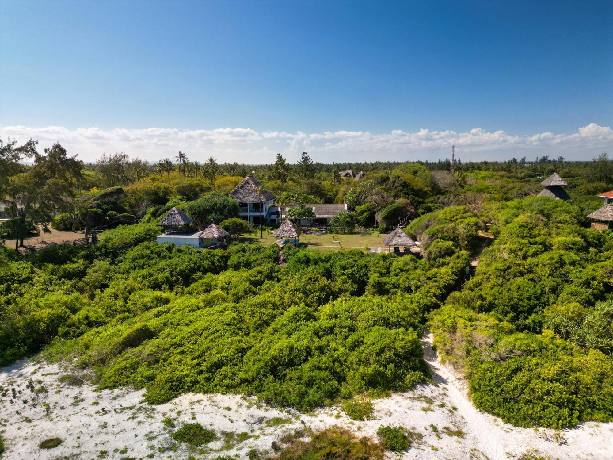 Watamu Beach Cottages B&B Экстерьер фото
