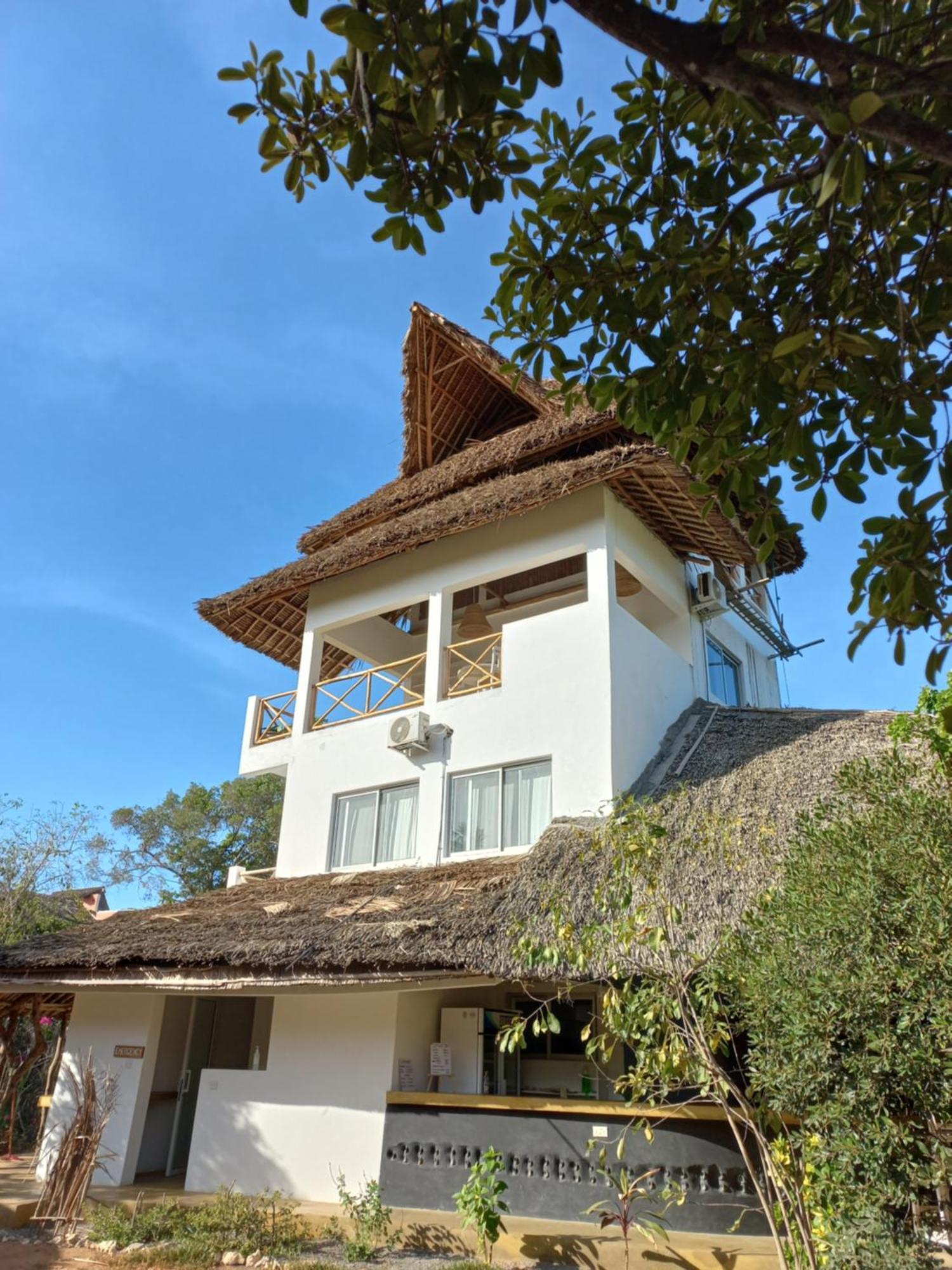 Watamu Beach Cottages B&B Экстерьер фото